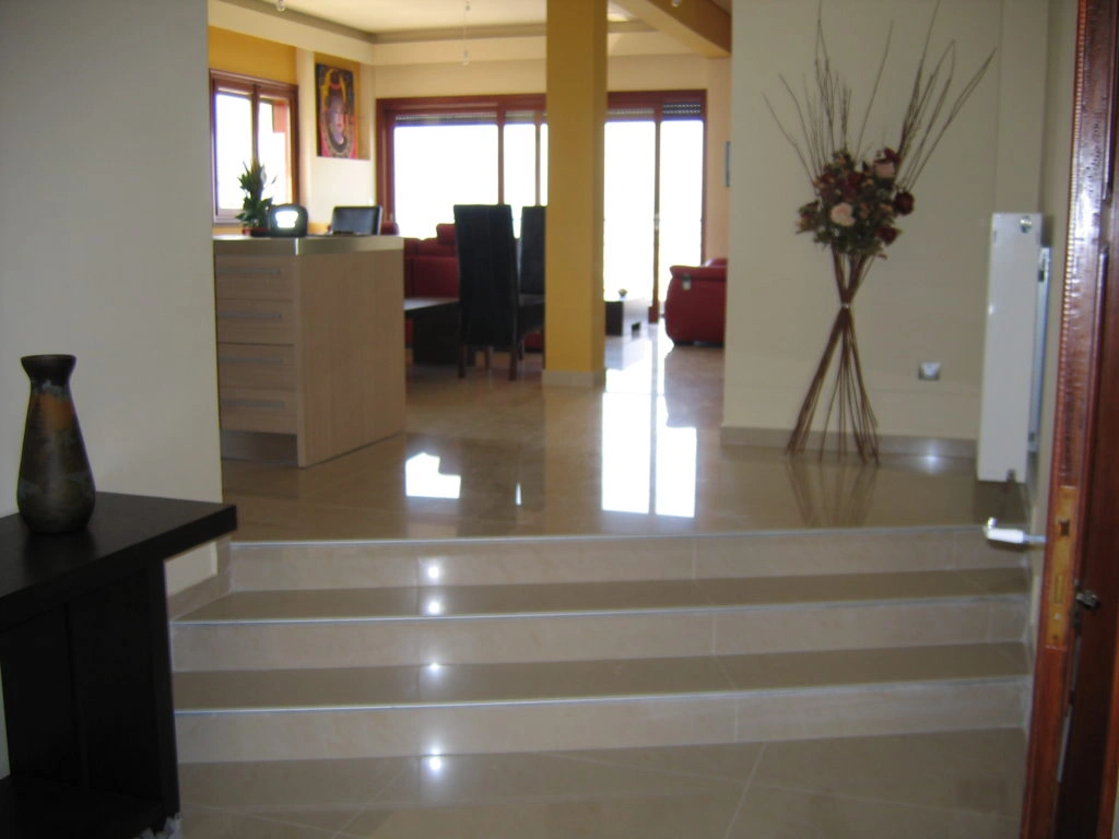 anakainisi katoikias sta vrilissia